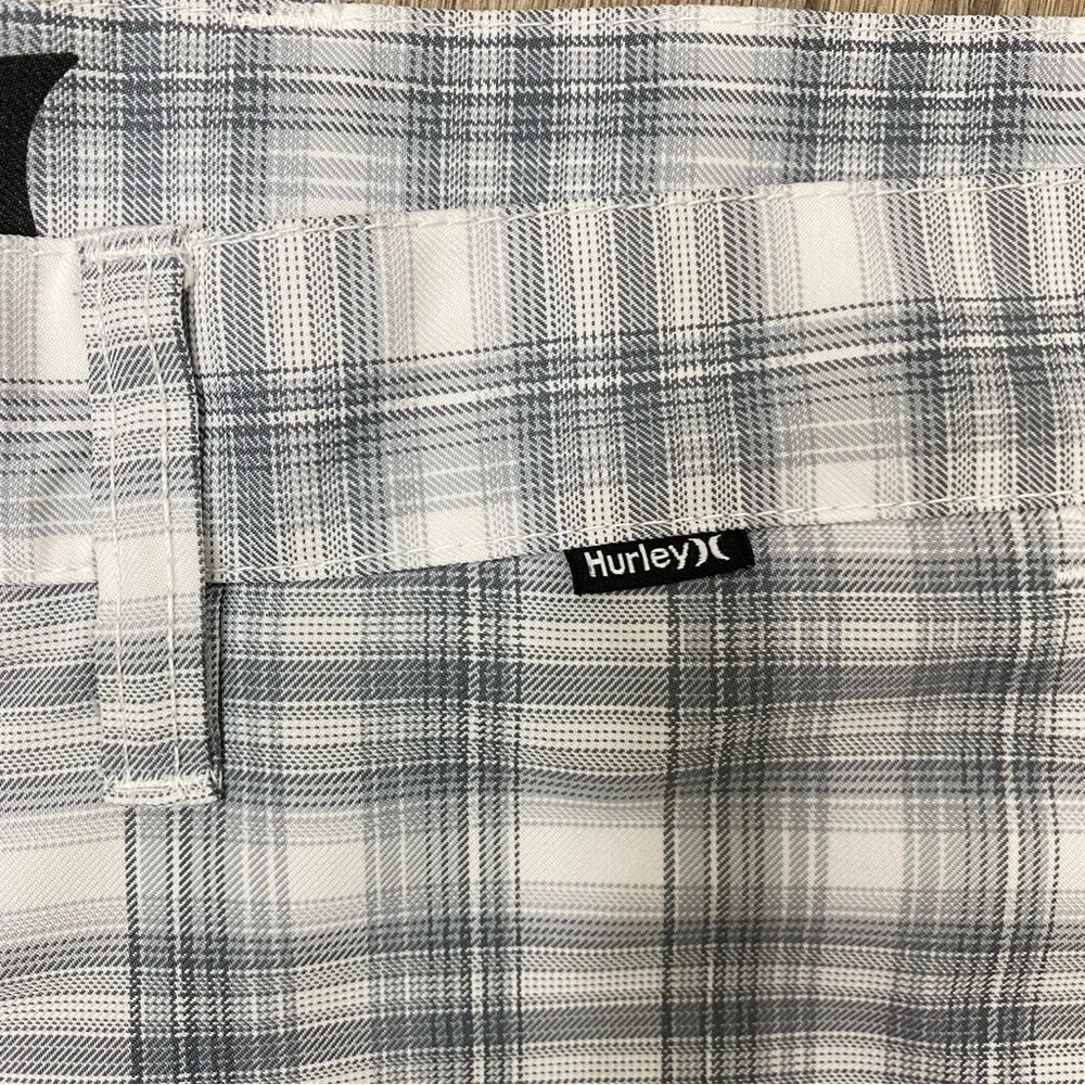 HURLEY Nike DriFit plaid shorts Mens size 36